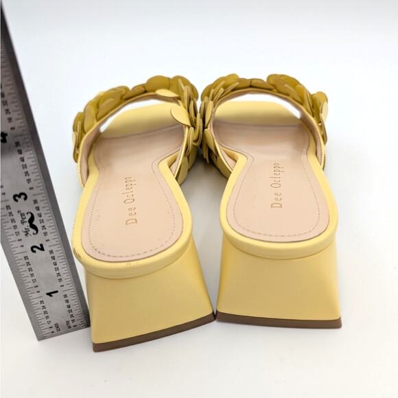 Dee Ocleppo Japan Embellished Leather Sandal Women's Yellow Size US6.5 EU37 - Picture 4 of 13